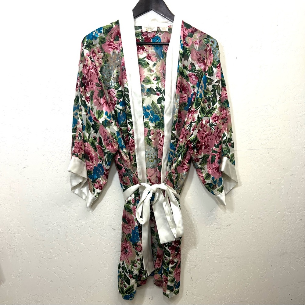 Vintage 90’s Victoria’s Secret Gold Label Floral Short Robe Size OS